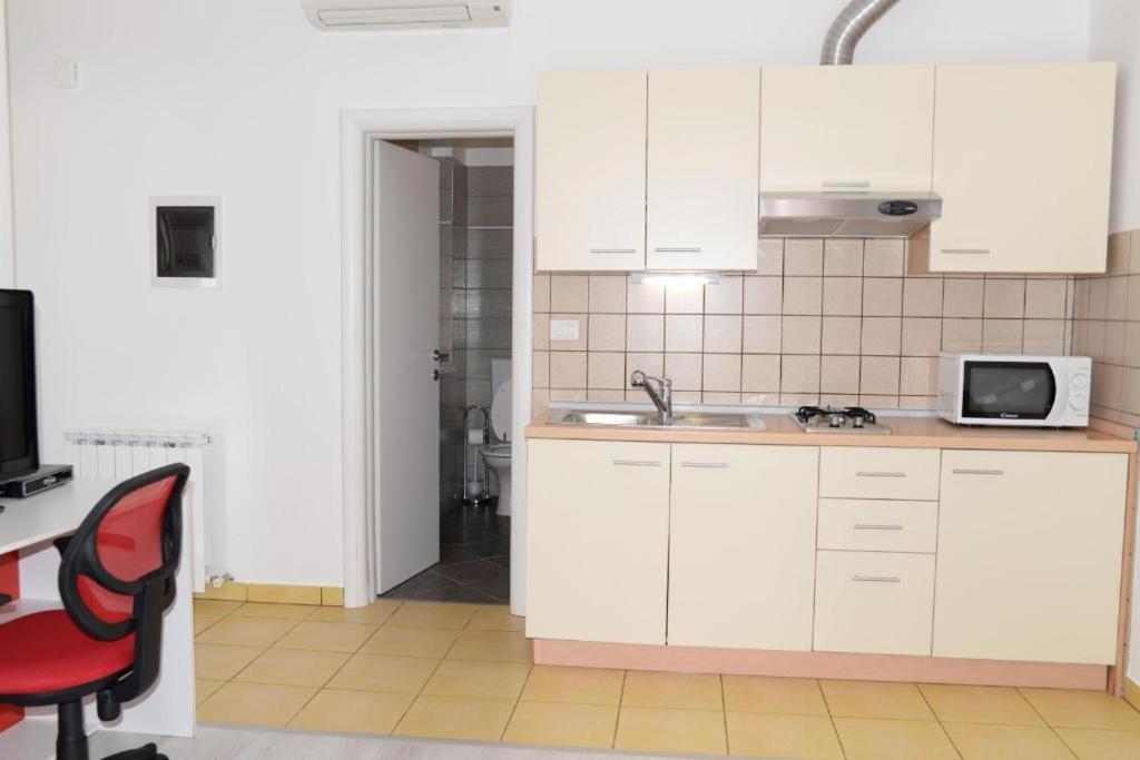 San Lorenzo Apartments Ловречиця Екстер'єр фото